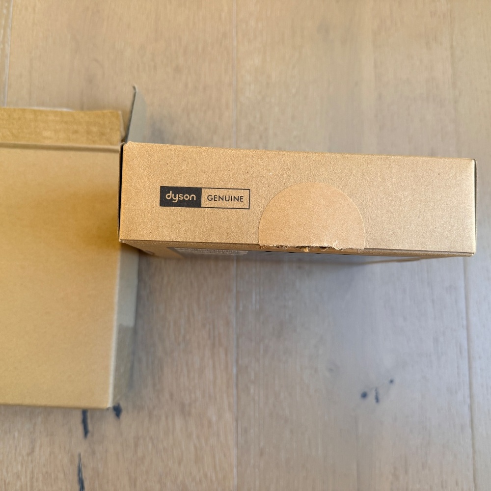 Dyson Original Hair Clips NIB - Picture 7 of 7